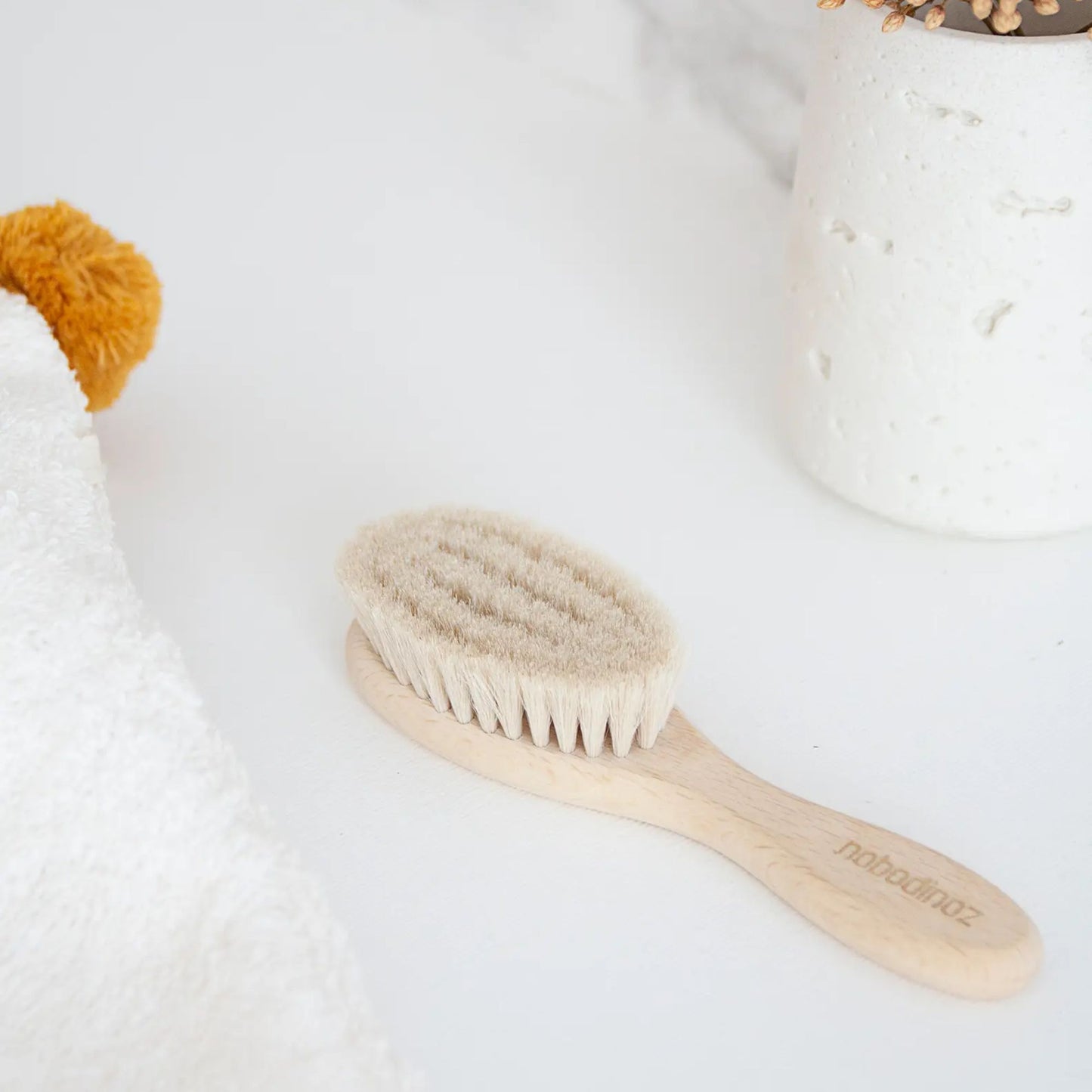 Brosse à cheveux bébé - Nobodinoz