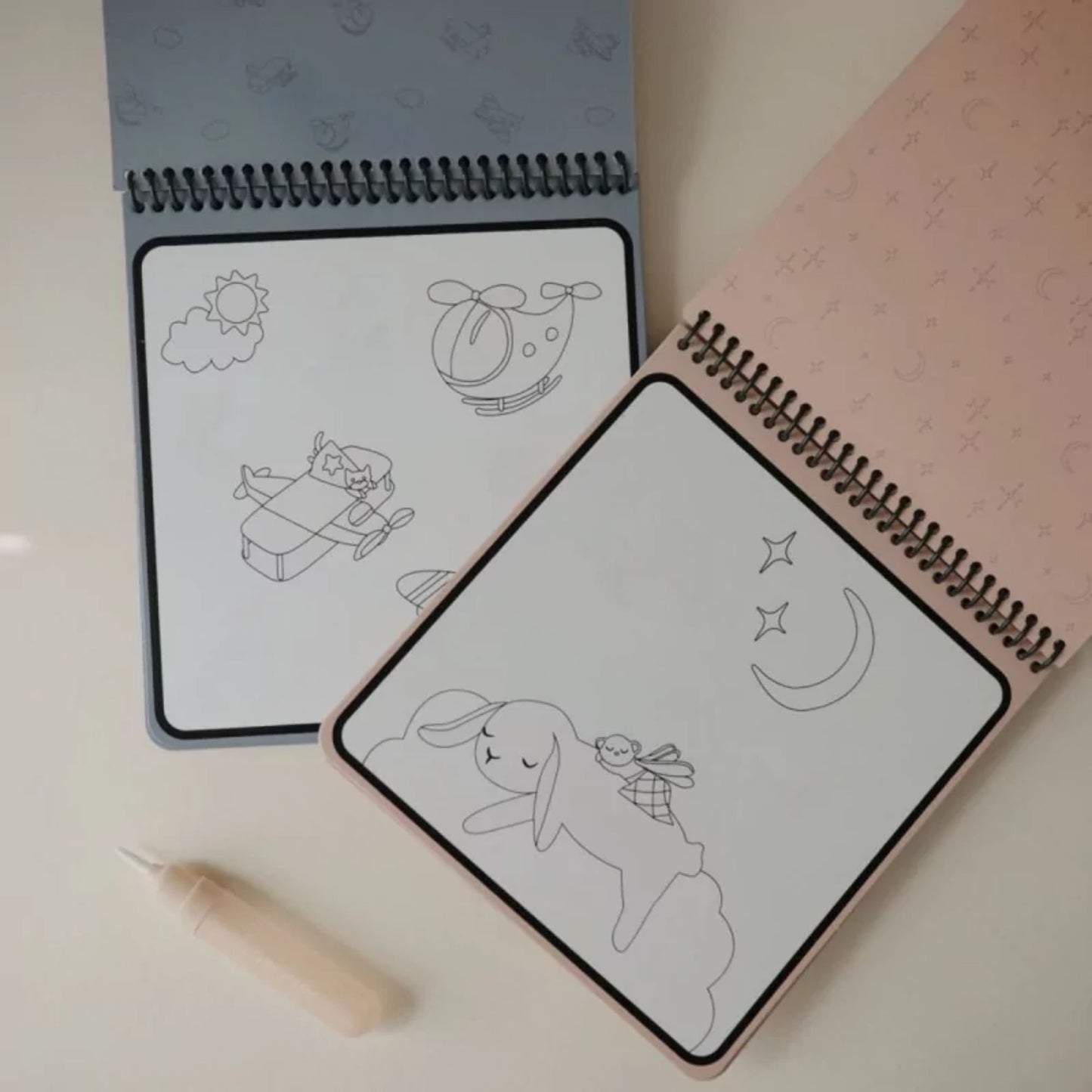 Livre de coloriage à l’eau réutilisable - Mushie